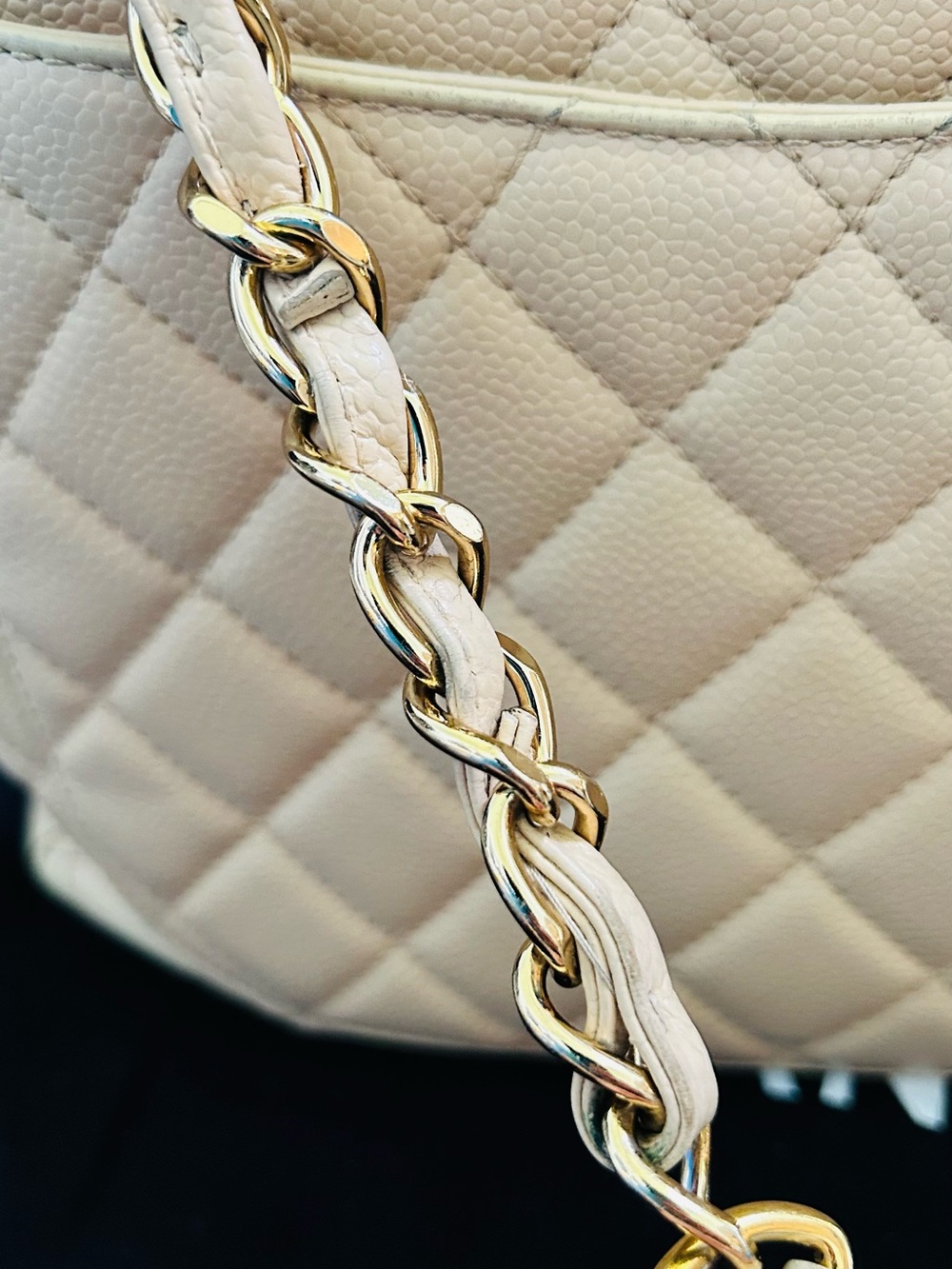 CHANEL Beige Quilted Caviar GST - Picture 13 of 17